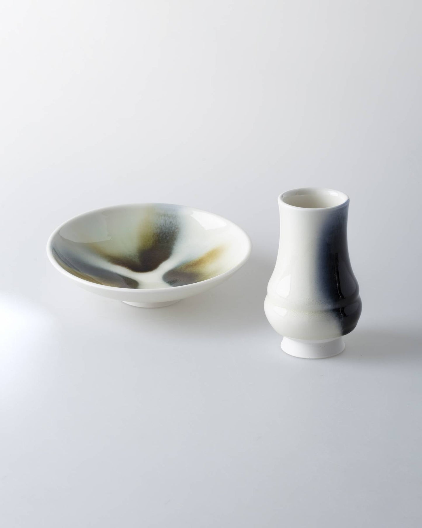 레이어 접시 연작 - white m