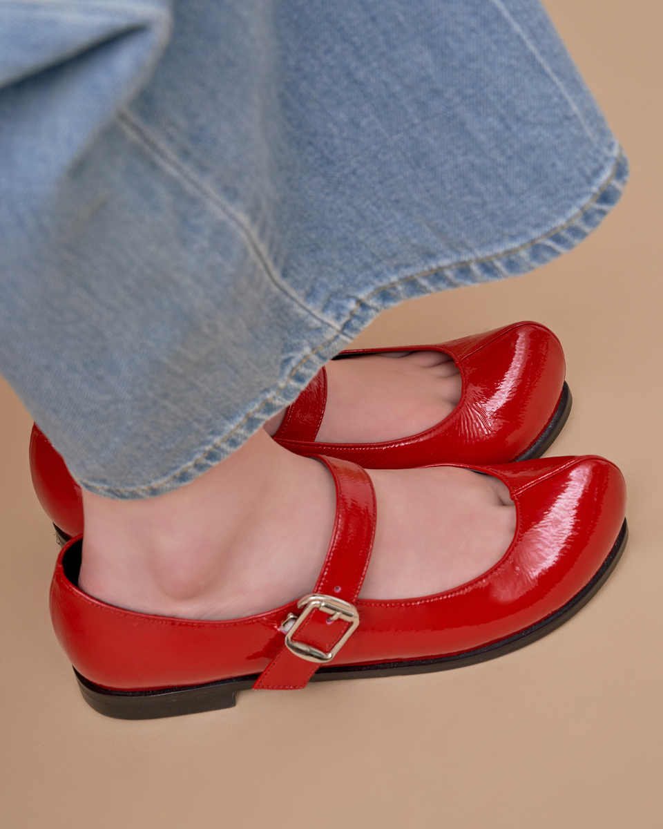 SCENE #005 레드 - RIU&VIU 리우앤비우 - CAVA LIFE