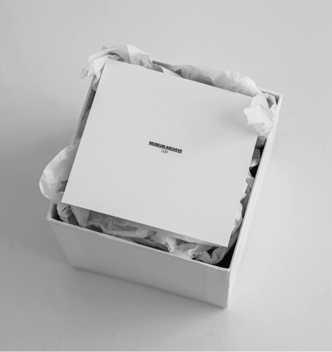 Ostrich egg candle - white - MUSEUM ARCHIVE 뮤지엄 아카이브 - CAVA LIFE