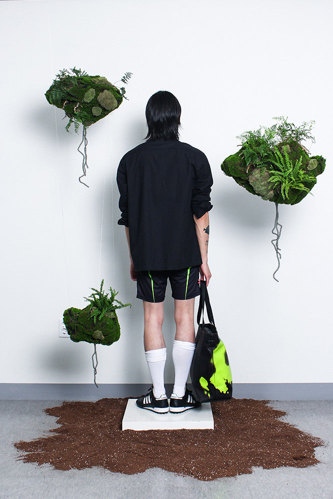 THERMOCHROMIC 2-WAY NEO BAG (NEON GREEN) - IRREGULAR STUDIO 이레귤러 - CAVA LIFE