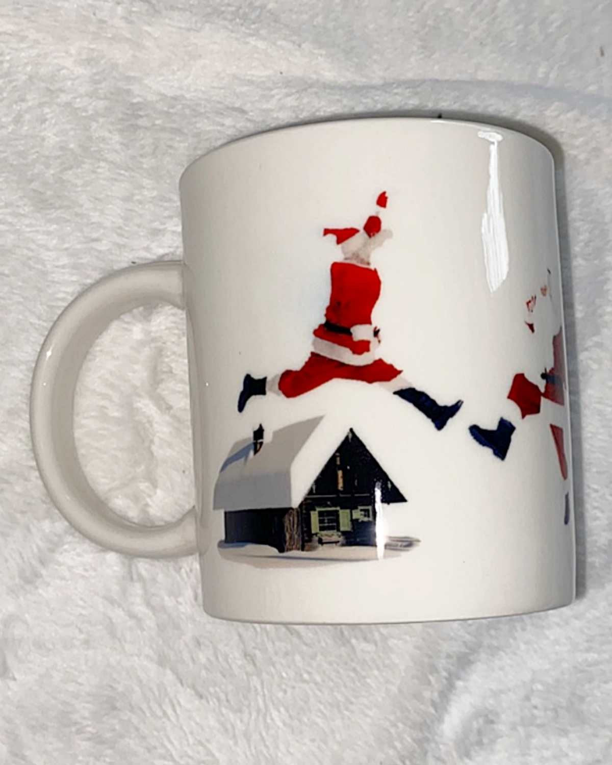 스노우 하우스 산타 머그컵 - you like what 유라이크왓 - CAVA LIFE