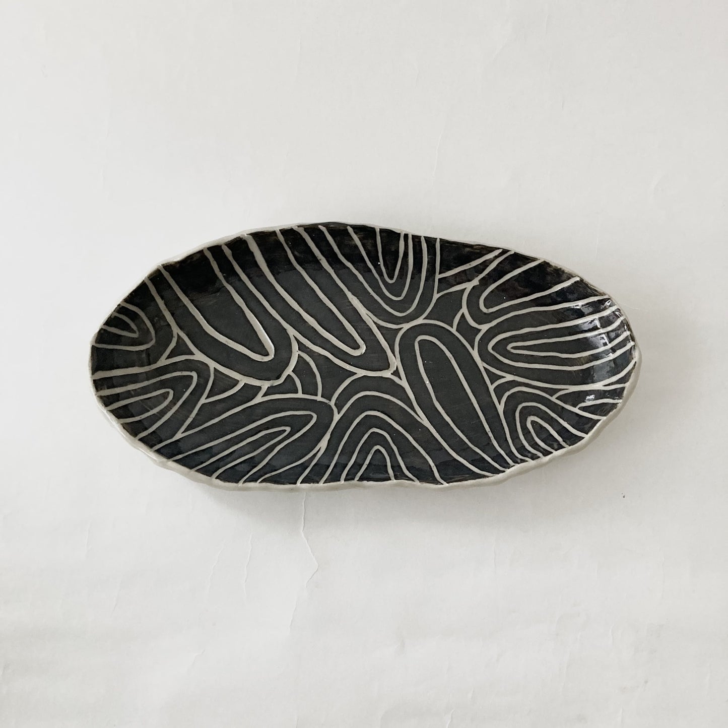 산봉우리 : 접시 (두 가지 색상) - s'leoun 스런 - CAVA LIFE