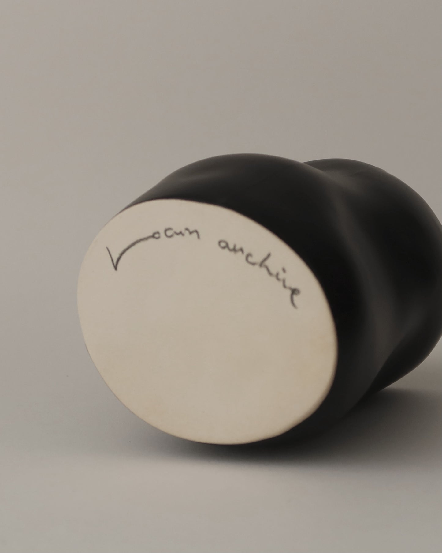 바디컵01 (무광 블랙) - Jihye Lee/loamarchive 이지혜/롬아카이브 - CAVA LIFE