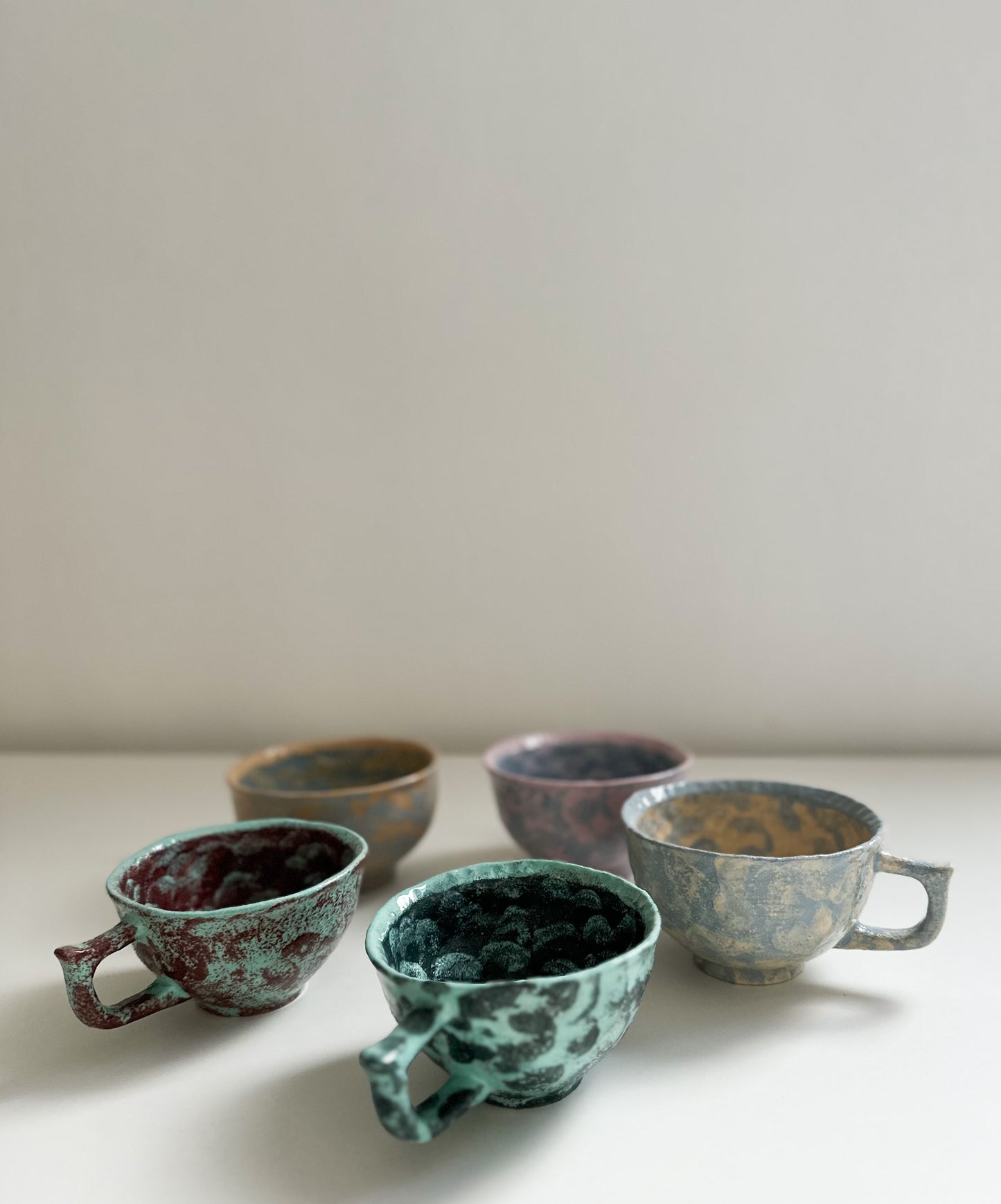 on머그컵(red) - 00N 윤지은 / 오오엔 - CAVA LIFE