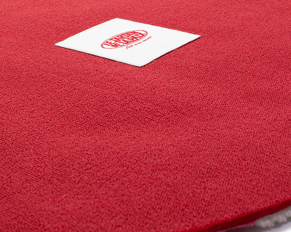 Meditation Rug | LOVE - Le Jardin de la Paix 평화의정원 - CAVA LIFE