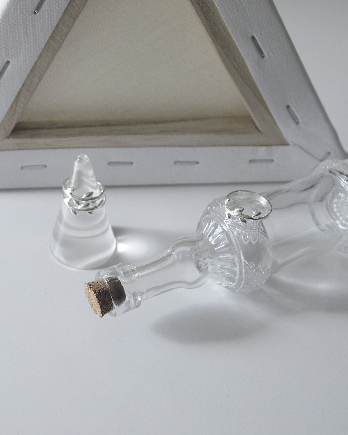 tiny leaves ring - Next Green Door - CAVA LIFE