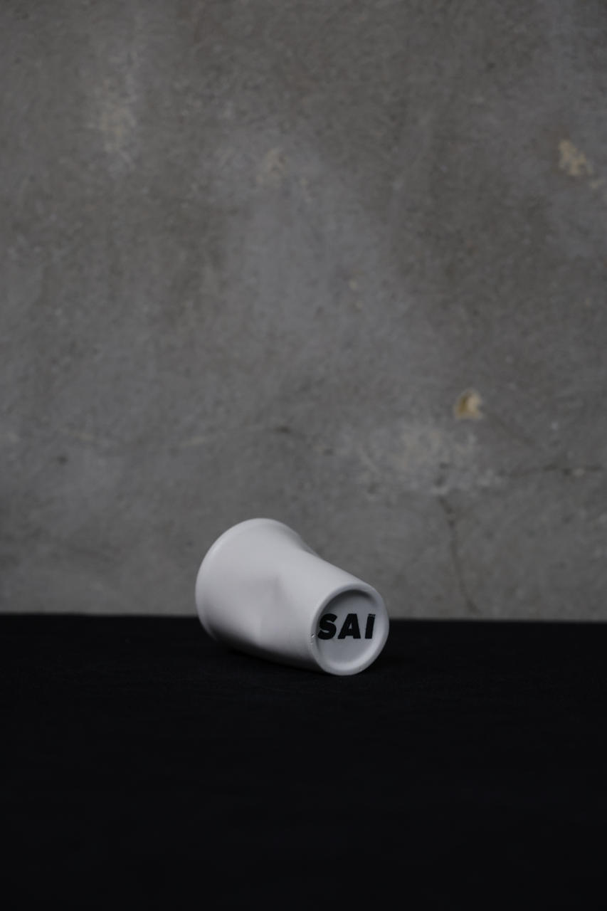 SAI 찌그러진 컵 소프트화이트 스몰