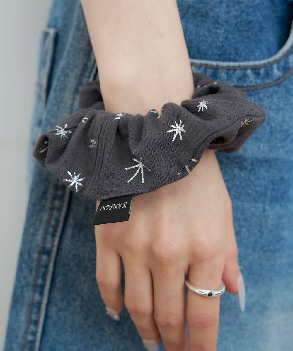 SPARKLE SCRUNCHIE_GREY