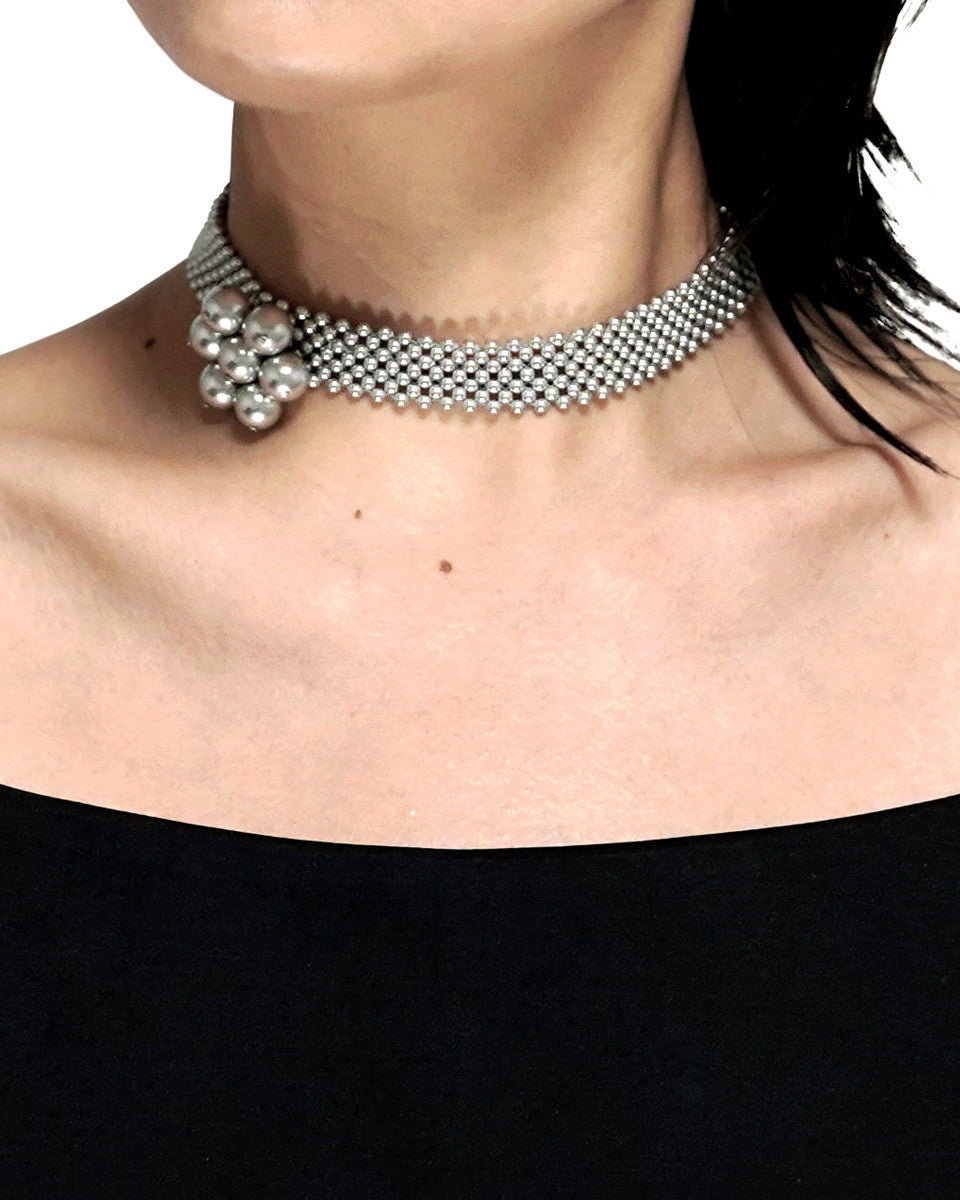 Dancing Flower Necklace│댄싱 플러워 목걸이 - Pauline Louise 폴린루이즈 - CAVA LIFE