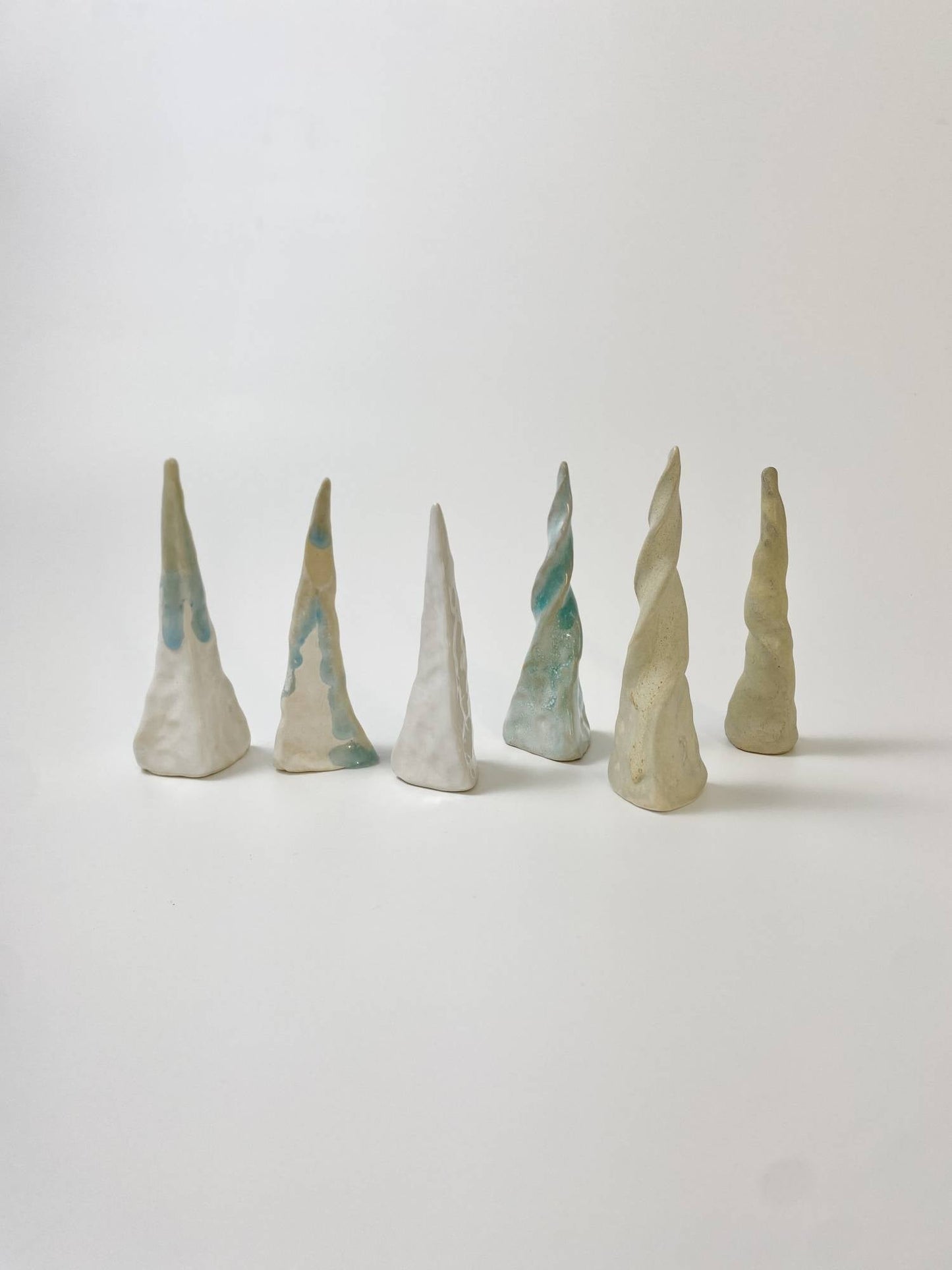 Horn of Unicorn - spiral matt yellow grey 2