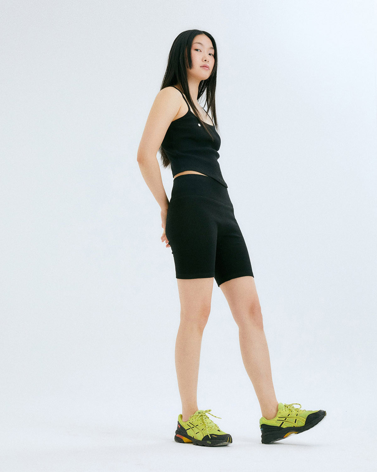 와이 슬리브리스 / 블랙 - HALOMINIUM  할로미늄 - CAVA LIFE