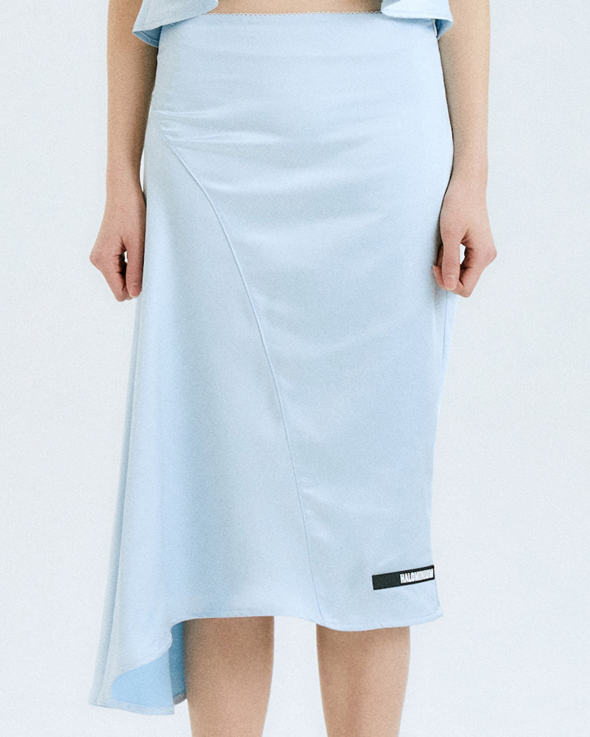 실키 드레이프 스커츠 / 스카이 블루 - HALOMINIUM  할로미늄 - CAVA LIFE