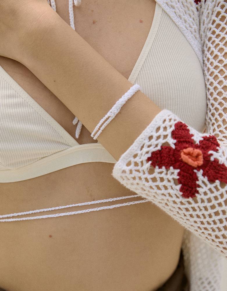 crochet bracelet/ white