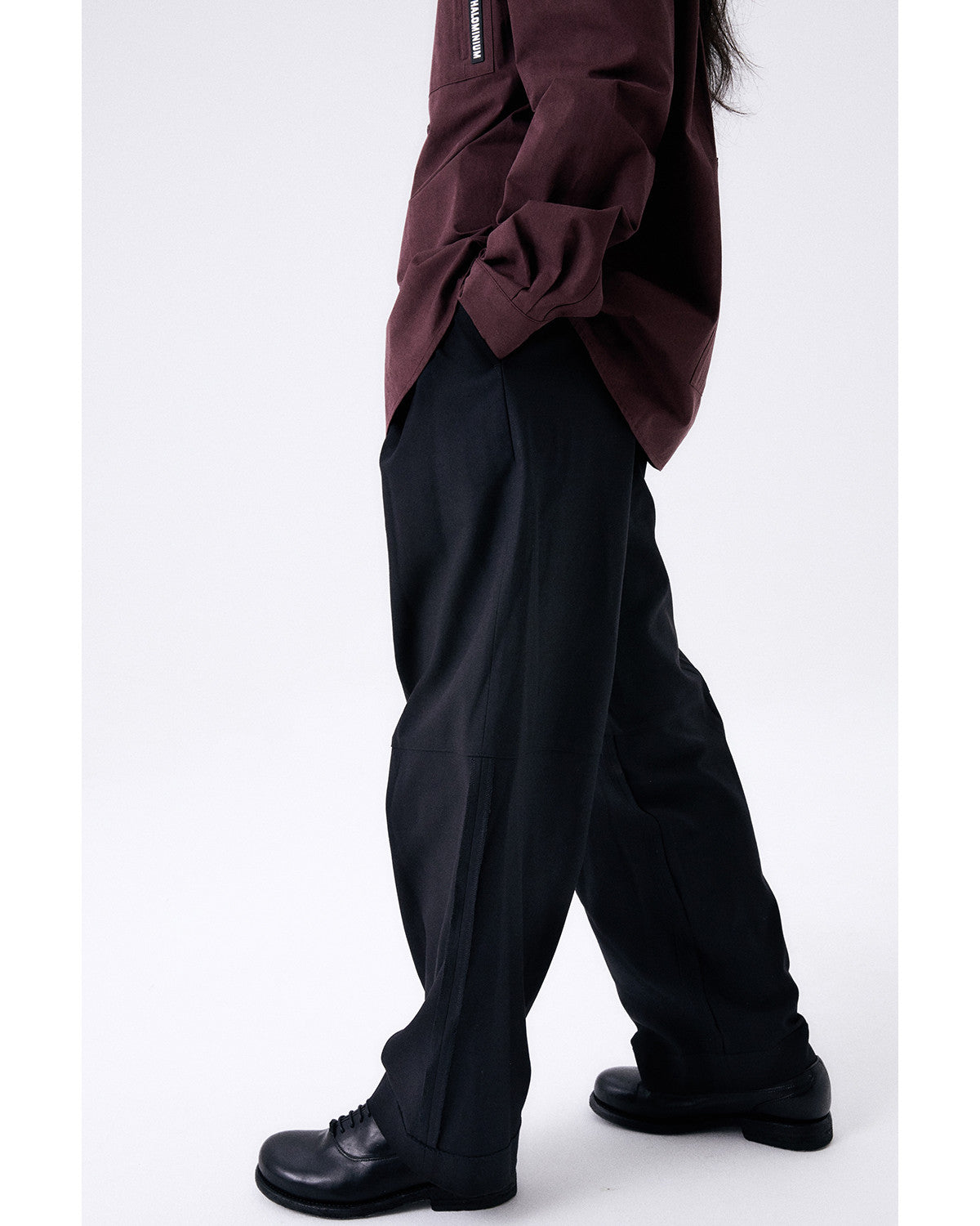 원 턱 울 팬츠 / 블랙 - HALOMINIUM  할로미늄 - CAVA LIFE