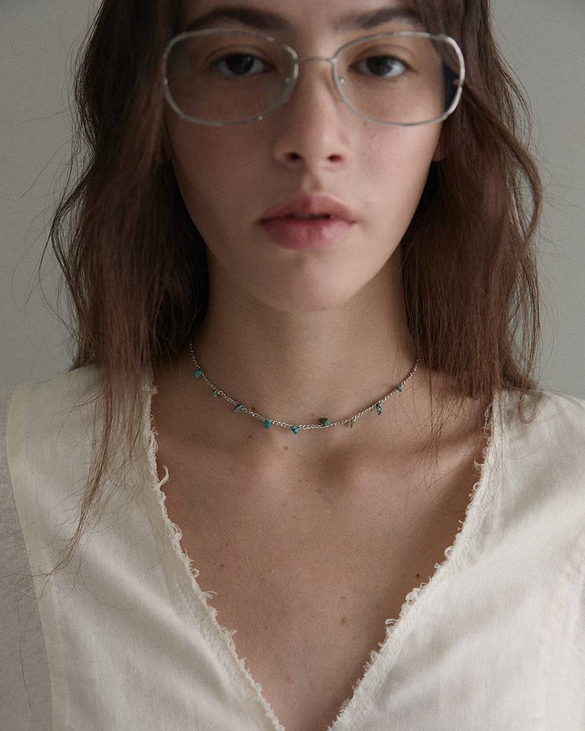 turquoise chips metallic crochet necklace