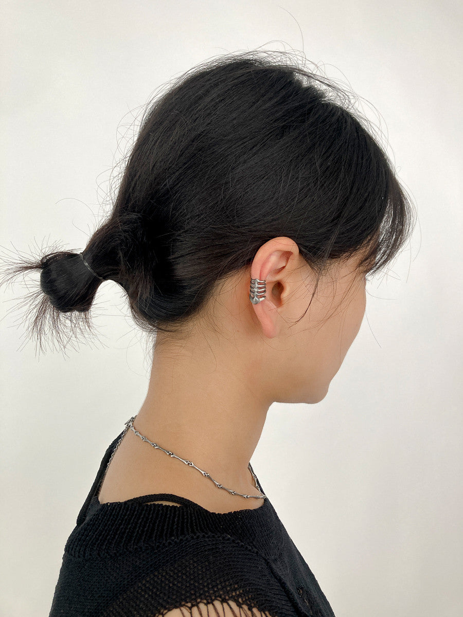 rib bone earcuff - Haett 헤트 - CAVA LIFE