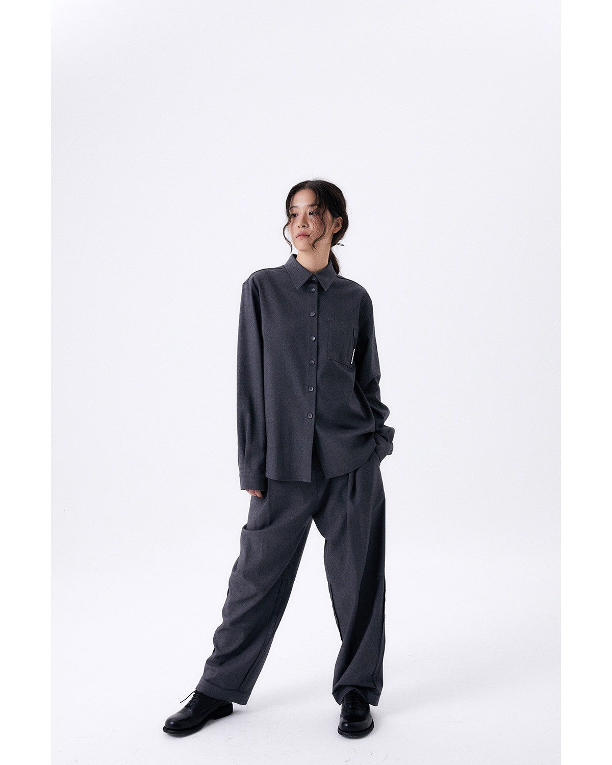 원 턱 울 팬츠 / 그레이 - HALOMINIUM  할로미늄 - CAVA LIFE