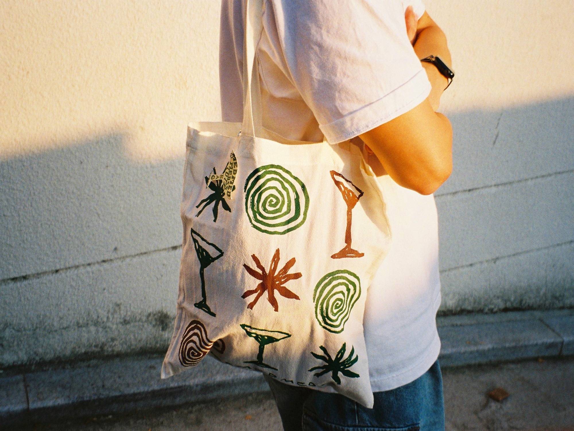 Dual Drawing Tote Bag 듀얼 드로잉 토트백 - White