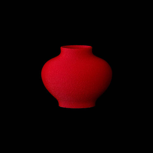 납작한 작은 항아리