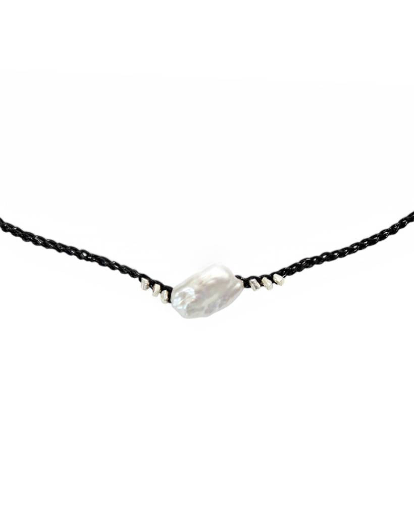 pearl and silver chips metallic crochet necklace