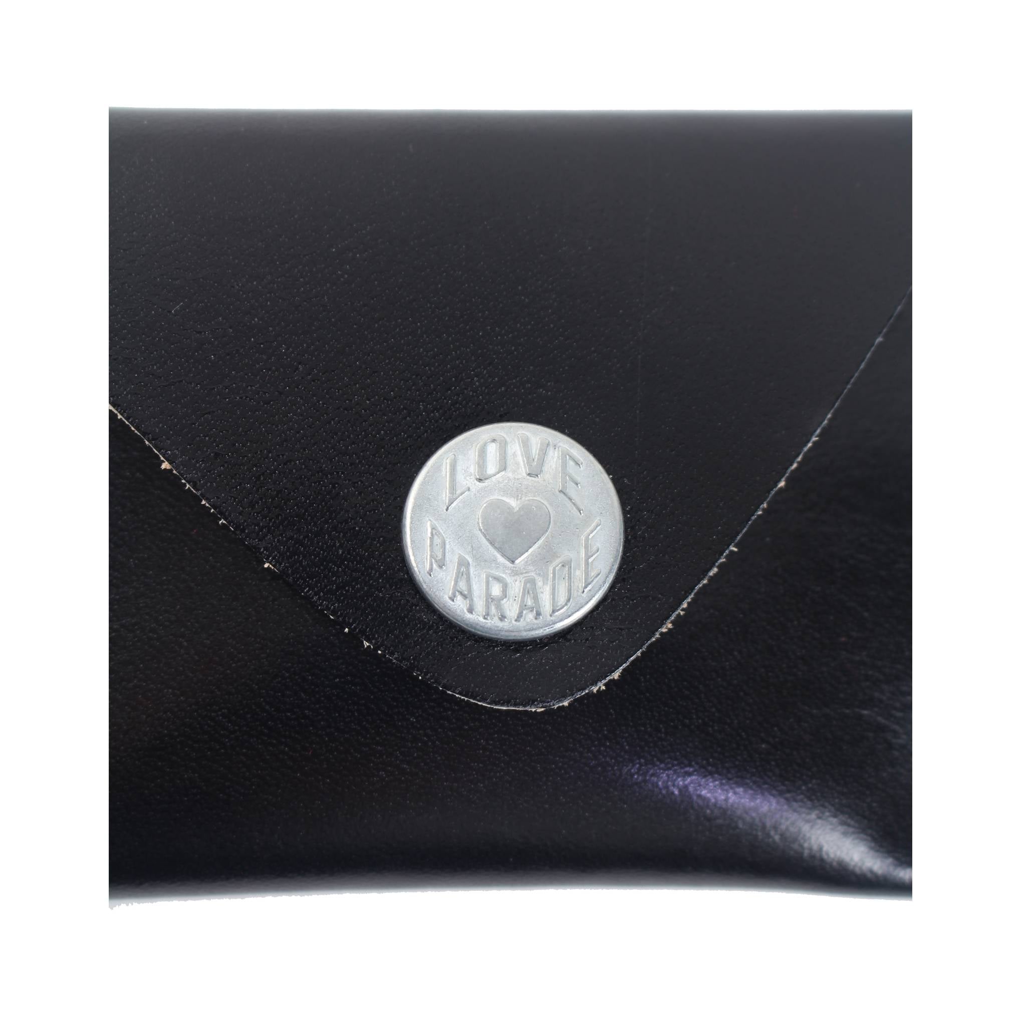 LOVE TRUCK - Black - LOVE PARADE 러브퍼레이드 - CAVA LIFE