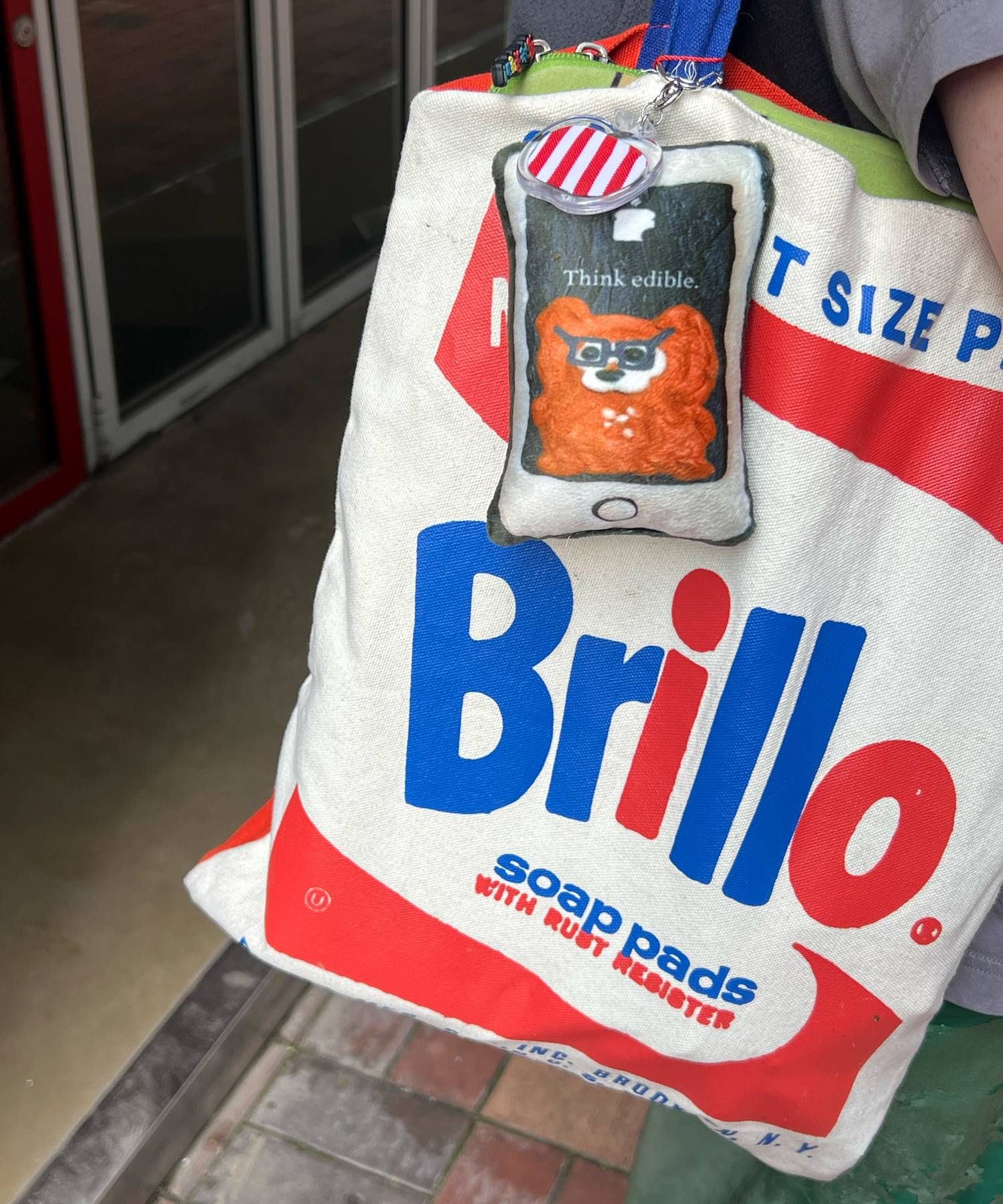 OIB² iPhang 25 프로 스페이스 얼그레이 곰자 키링