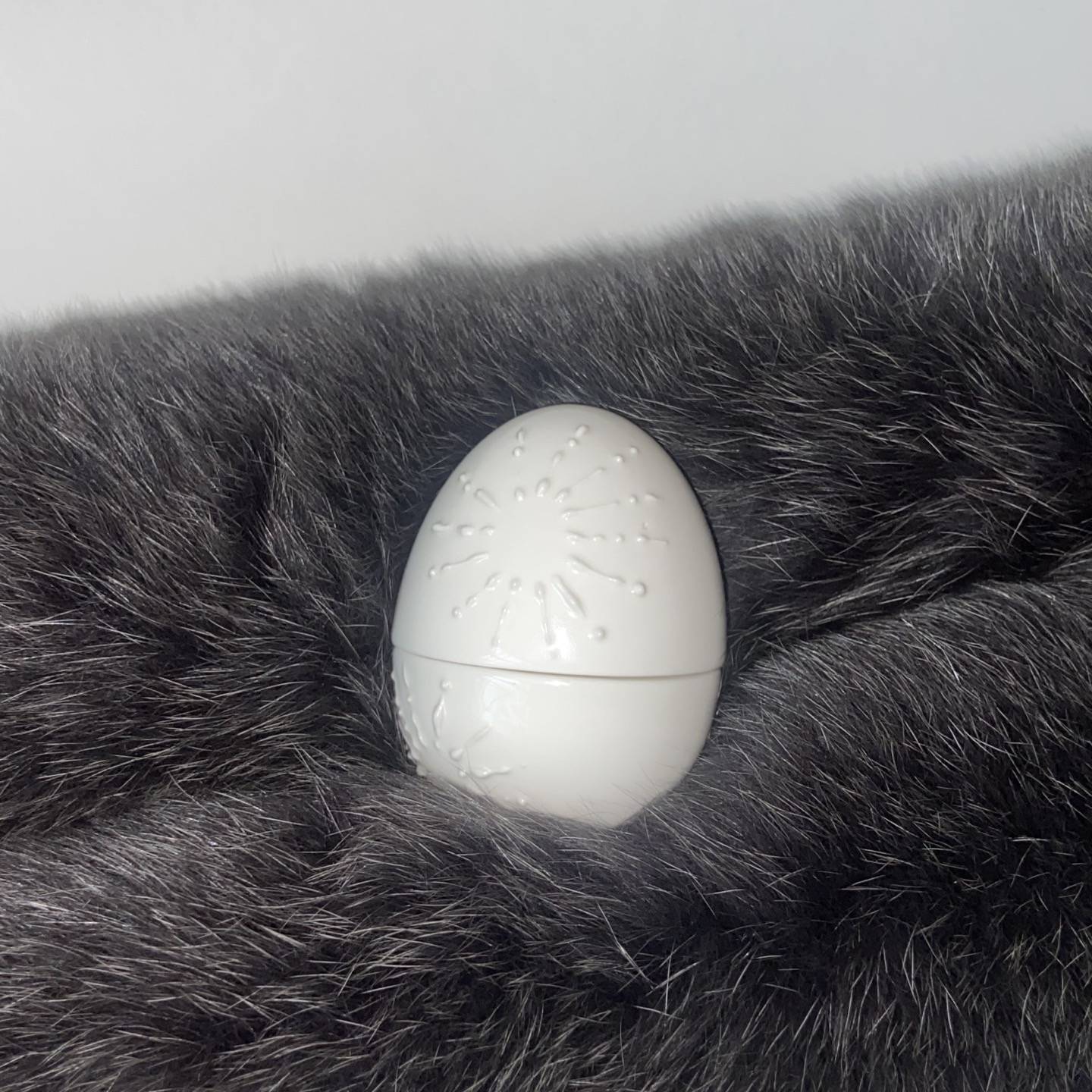 glow egg holder