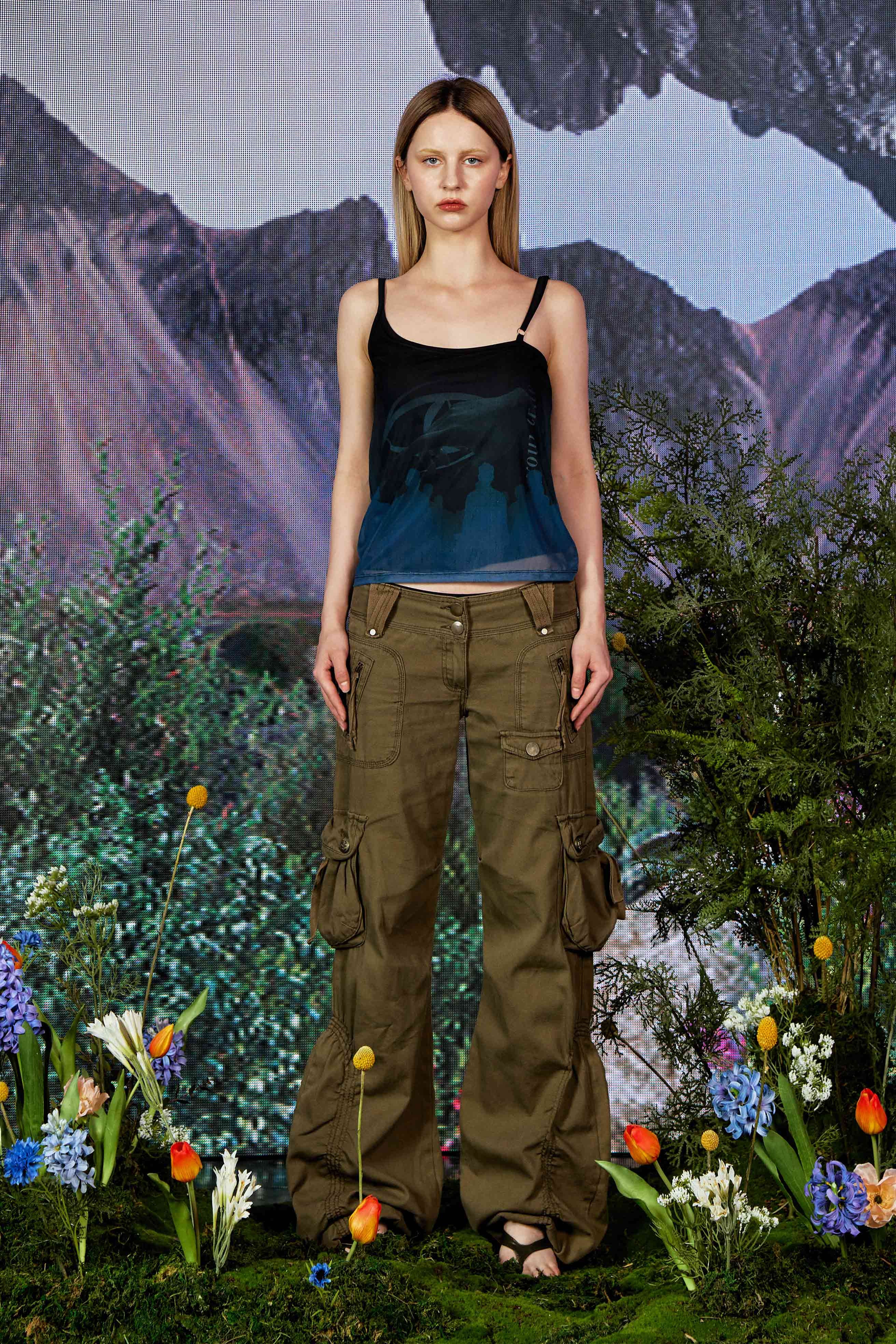 Grandstand Noodle Strap Top BLACK - KATER 카터 - CAVA LIFE