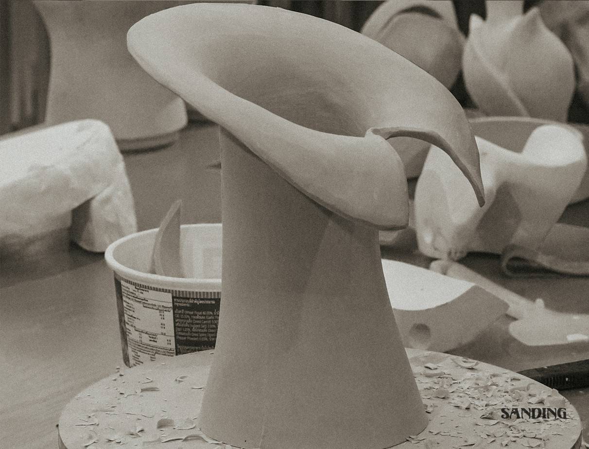 인미로 턱시도 화병