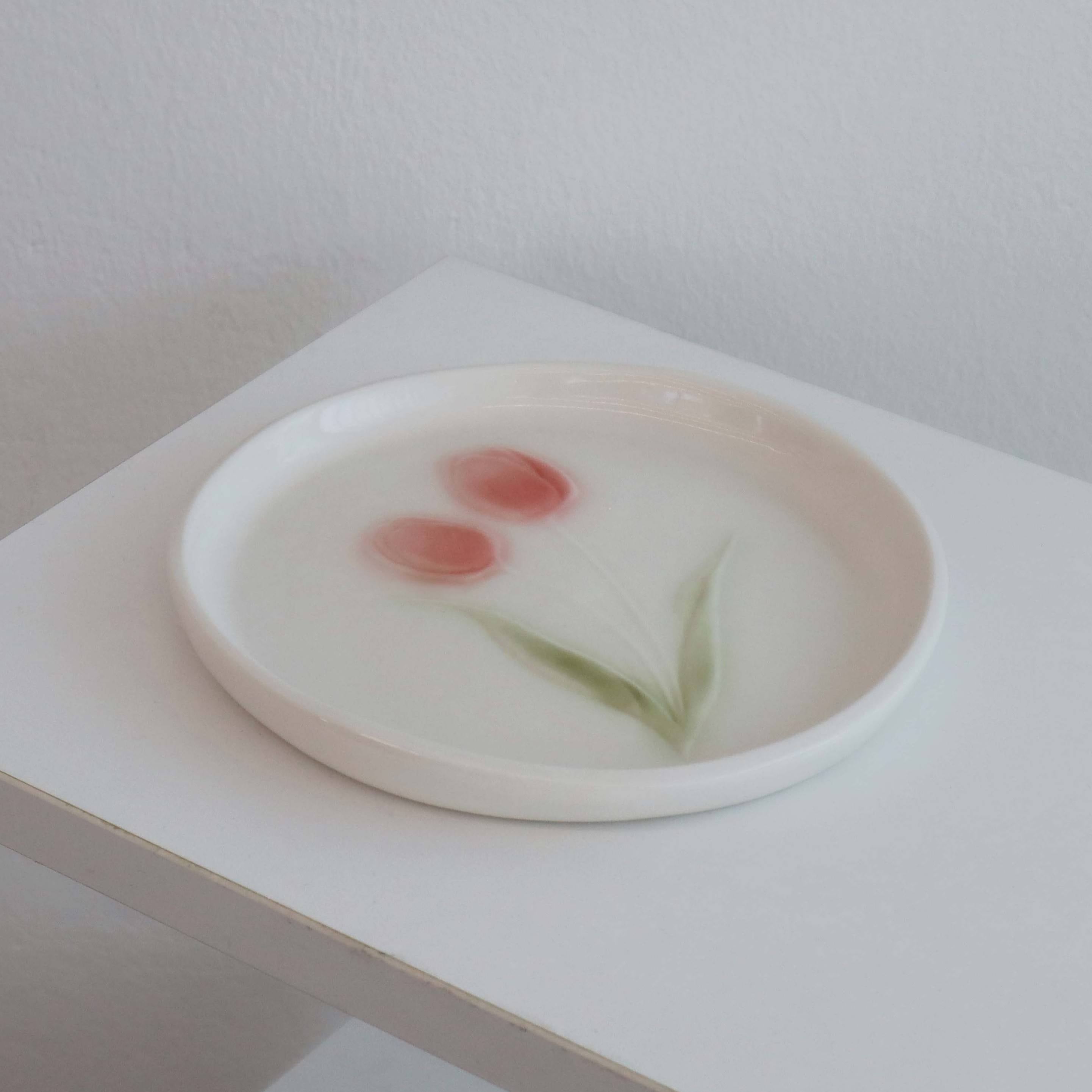 Tulip plate