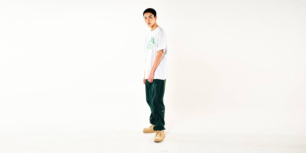 SCREW UP ZIPPER JOGGER PANTS (GREEN) - FREAKISH TOWN 프리키쉬 타운 - CAVA LIFE
