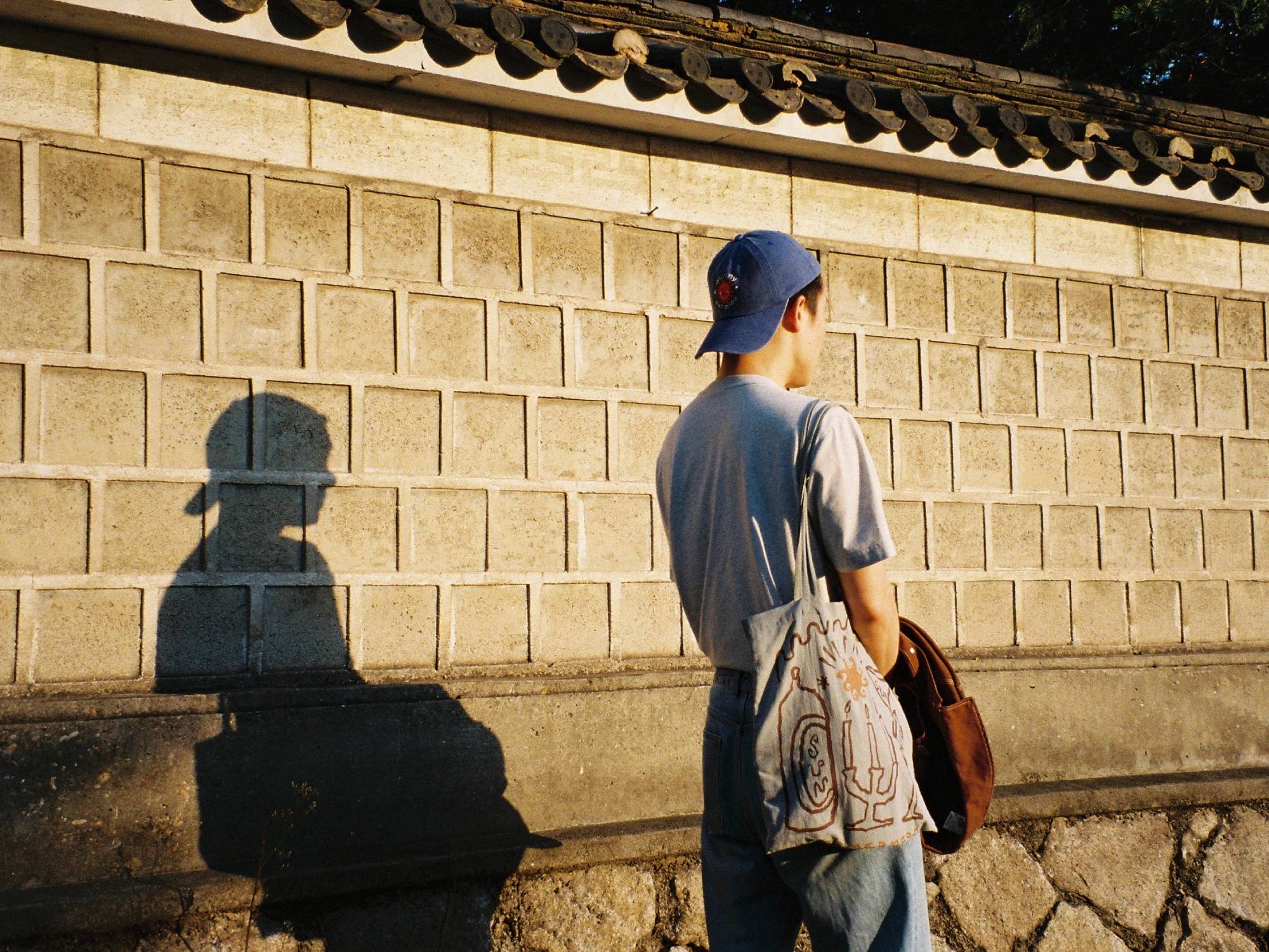 Embroidered Drawing Cap 드로잉 자수 캡 - Indigo
