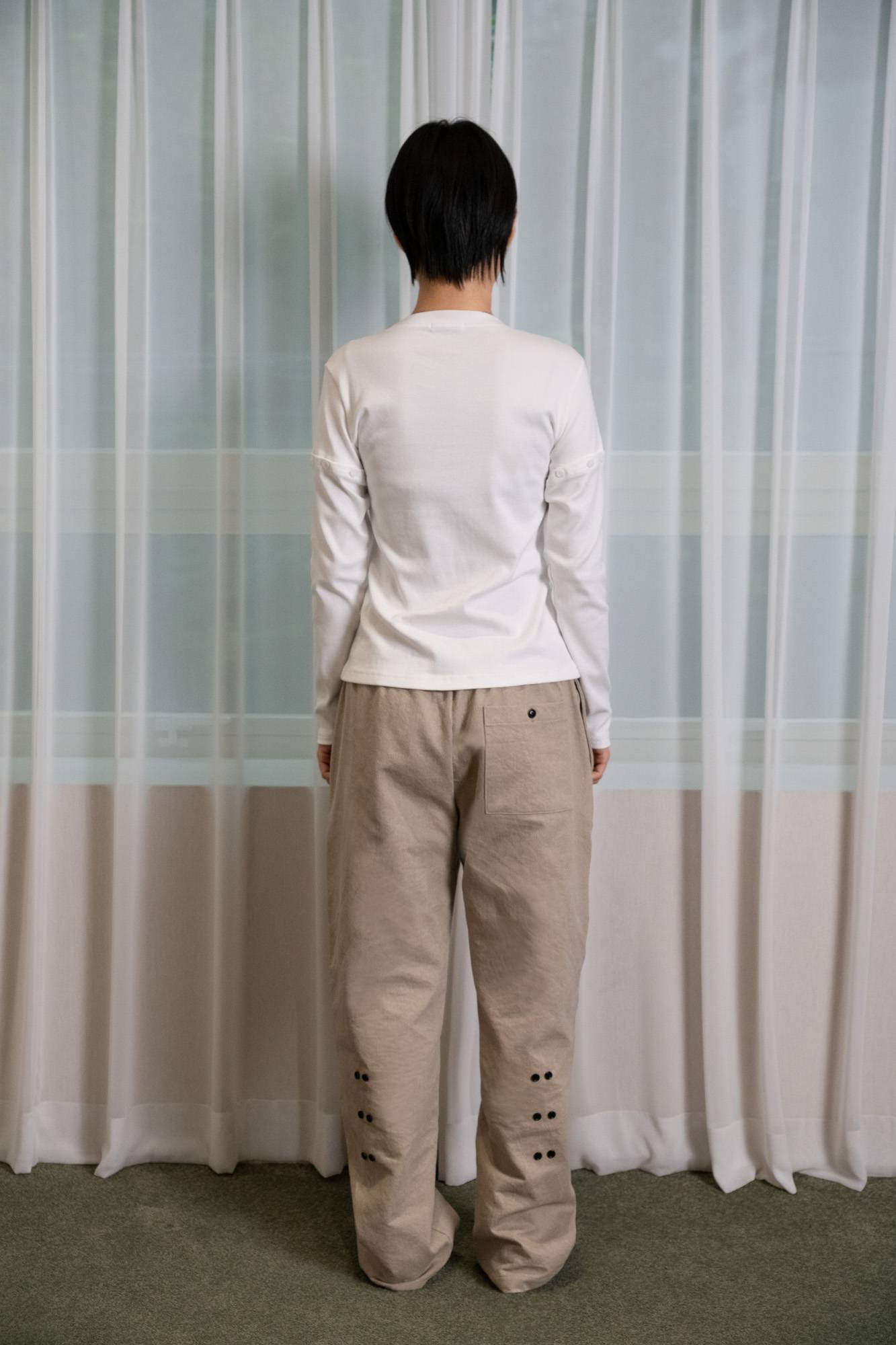 "HIRE ME" CONVERTIBLE  LONG SLEEVE (WHITE)