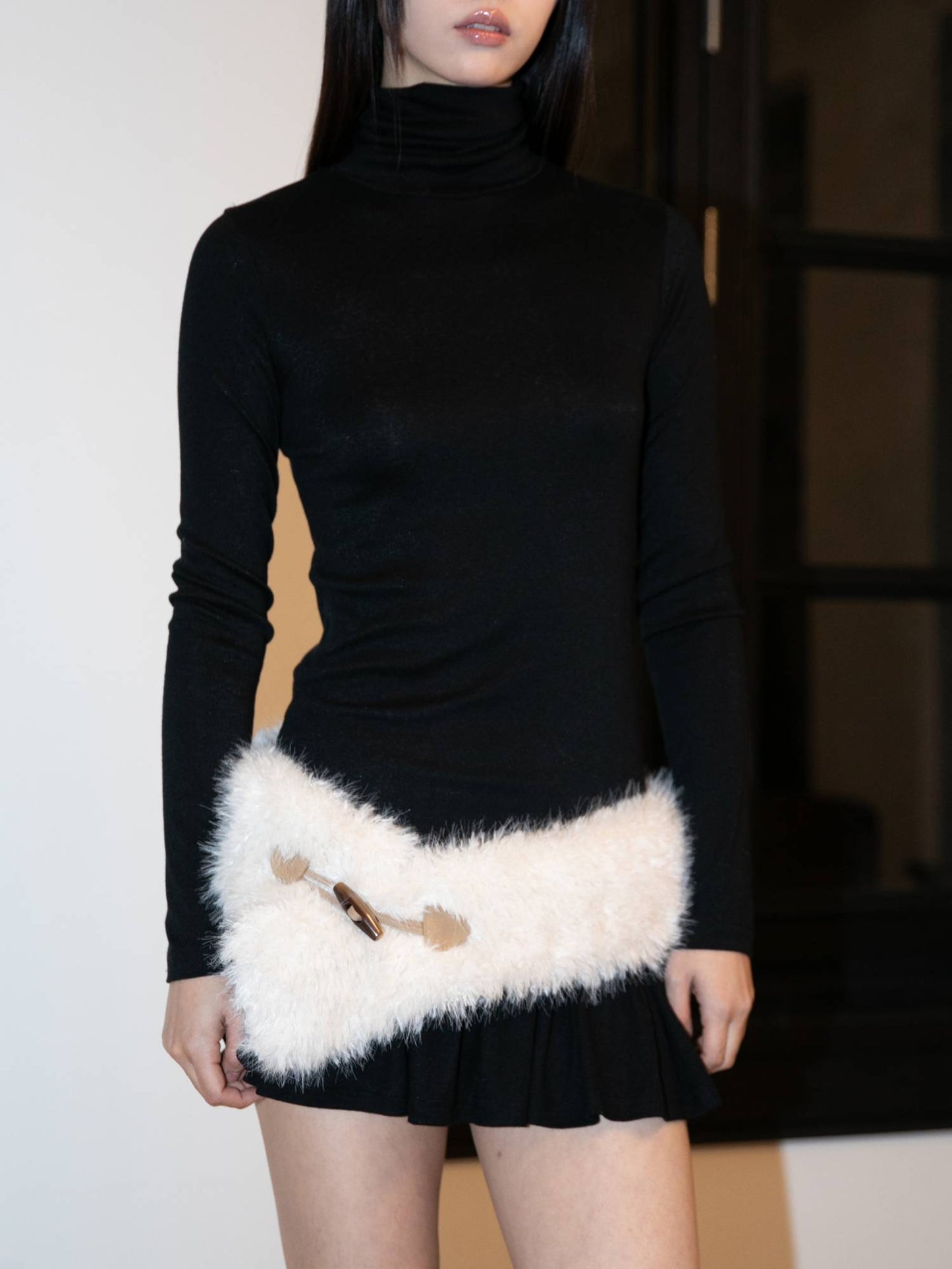 TOGGLE FUR BELT (IVORY)