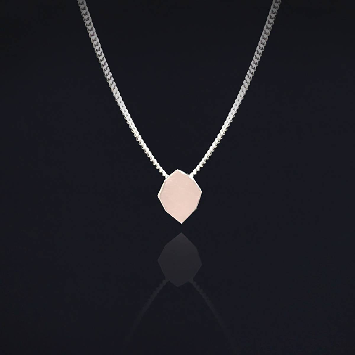 하토르 팔각방패 9mm 목걸이 - Sekhmet 세크메트 - CAVA LIFE