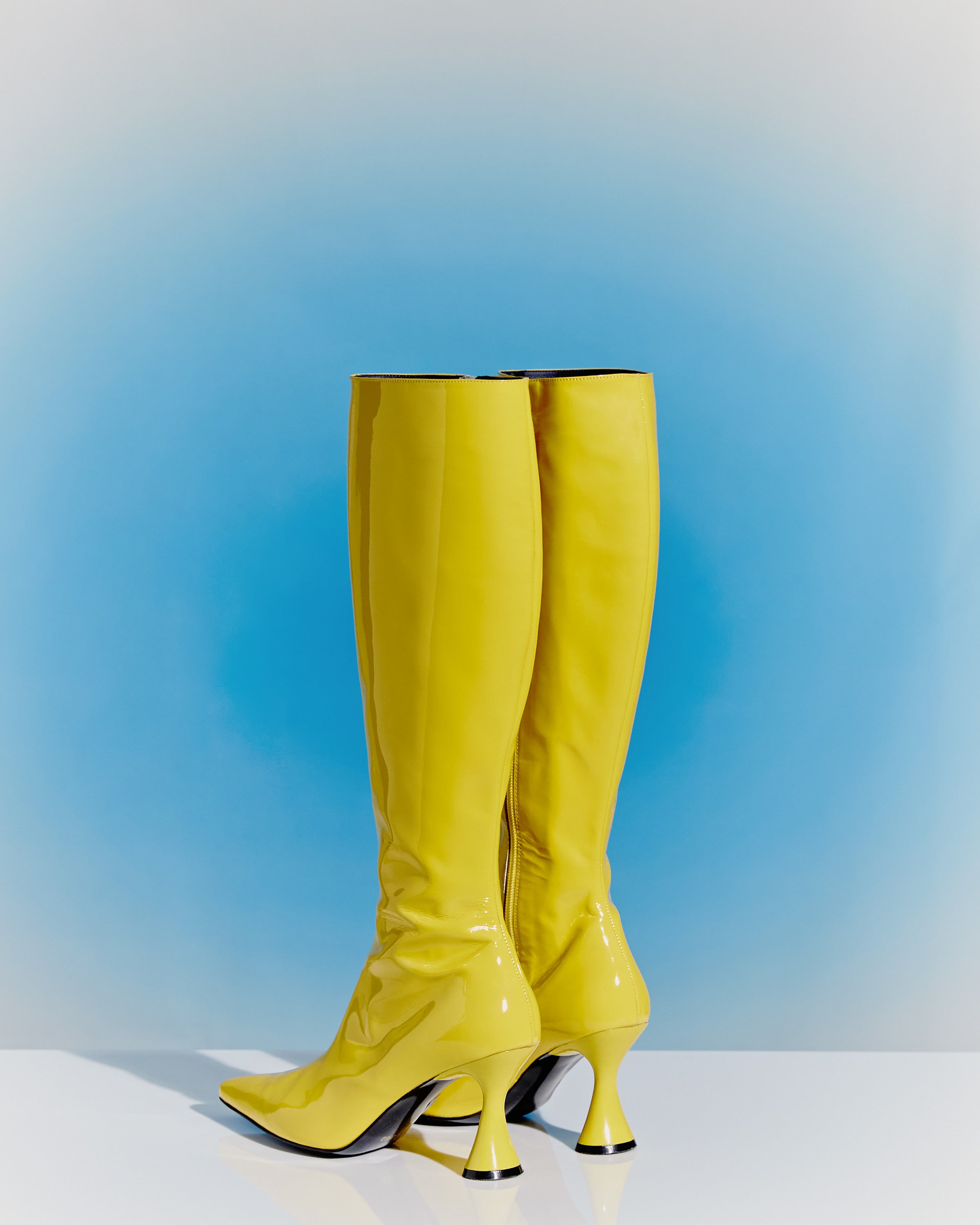 TRI-QUARE BOOTS in LEMON - SUN WOO 선우 - CAVA LIFE