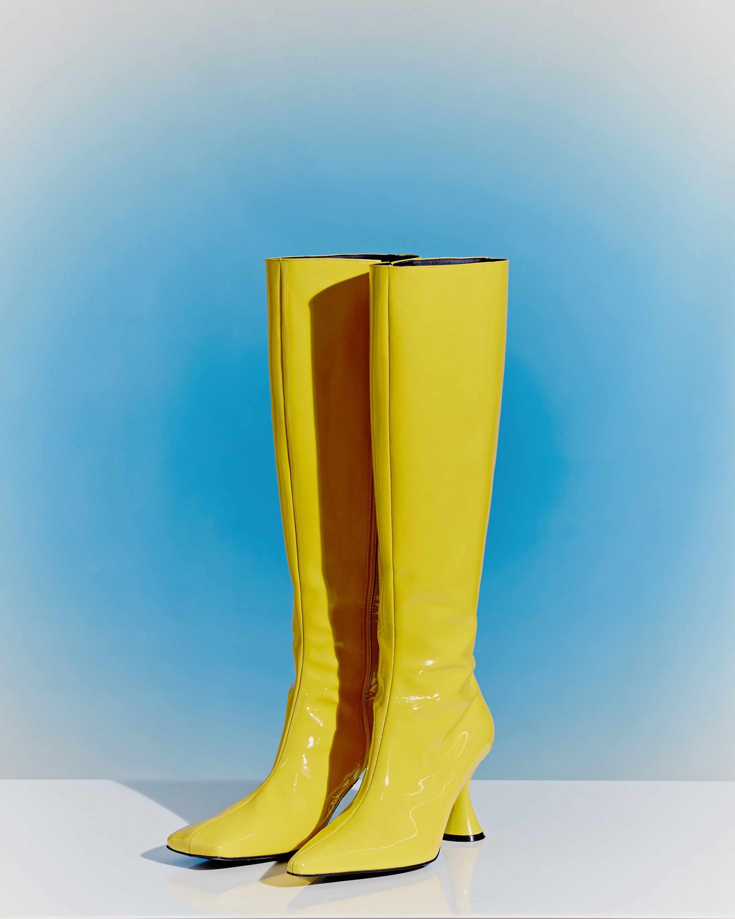 TRI-QUARE BOOTS in LEMON - SUN WOO 선우 - CAVA LIFE