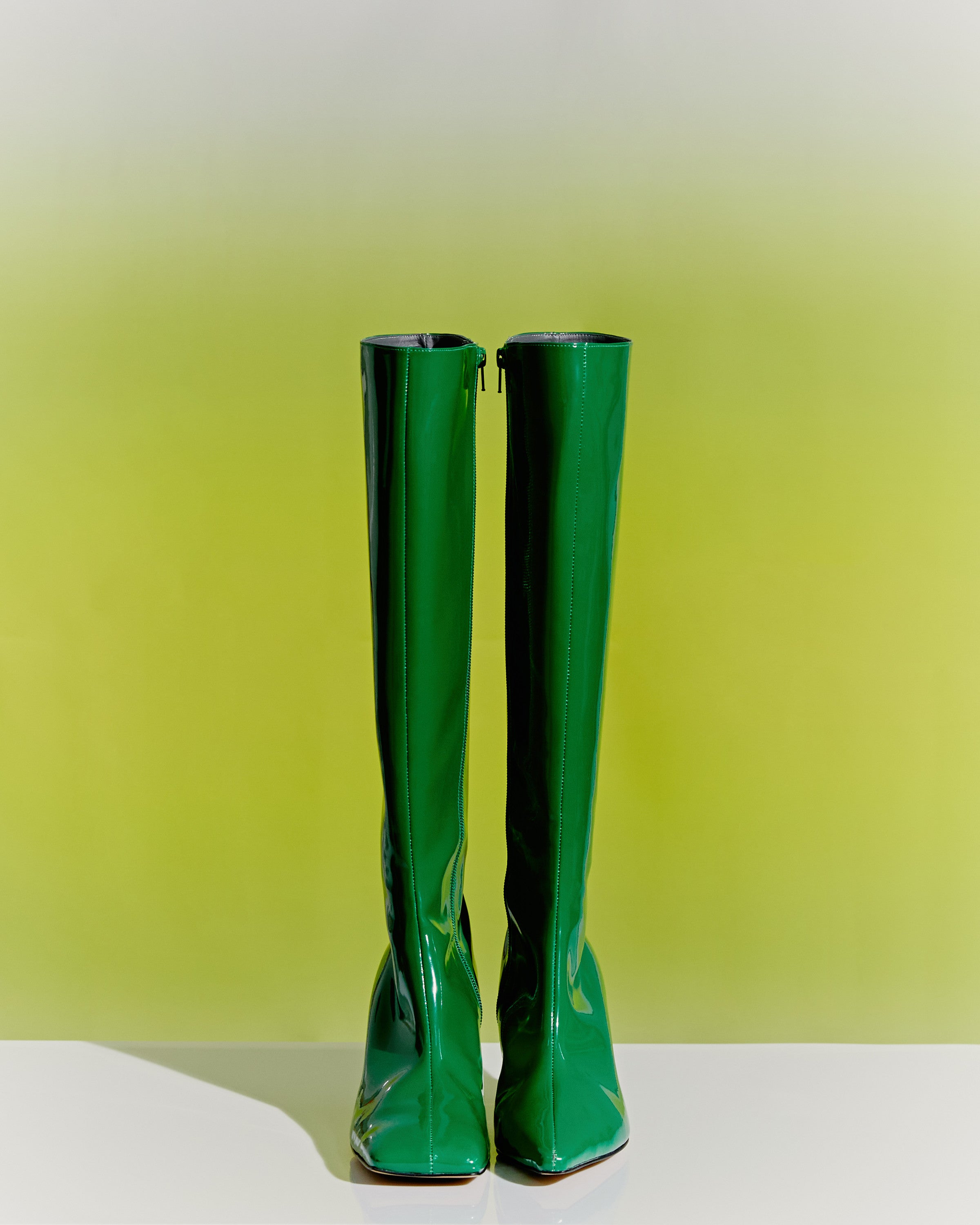 TRI-QUARE BOOTS in SPINACH GREEN - SUN WOO 선우 - CAVA LIFE