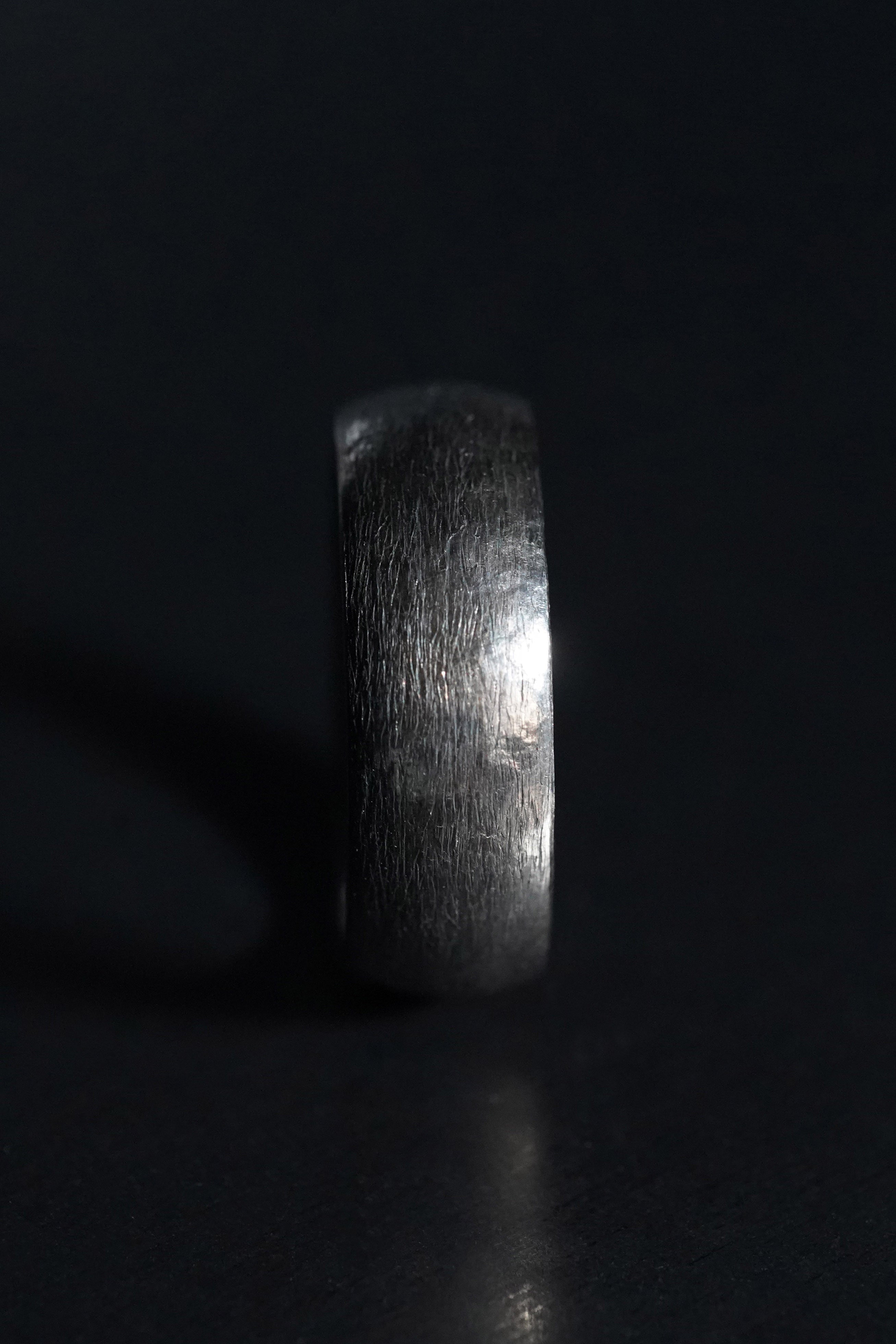 standard D-shape band ring_2 - typical foundation 티피컬 파운데이션 - CAVA LIFE