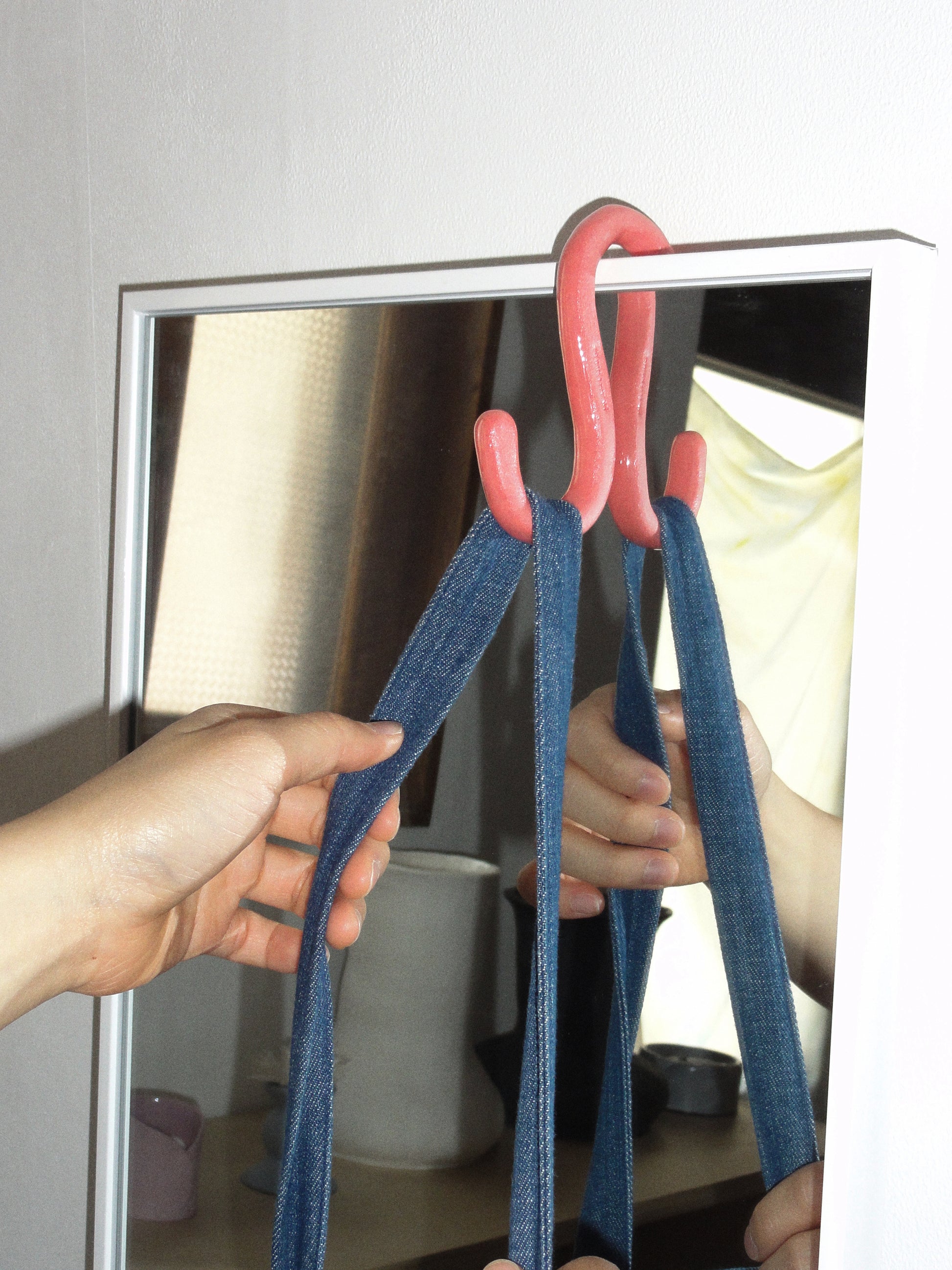 Hanger 04 - Sung Hyeju 성혜주 - CAVA LIFE