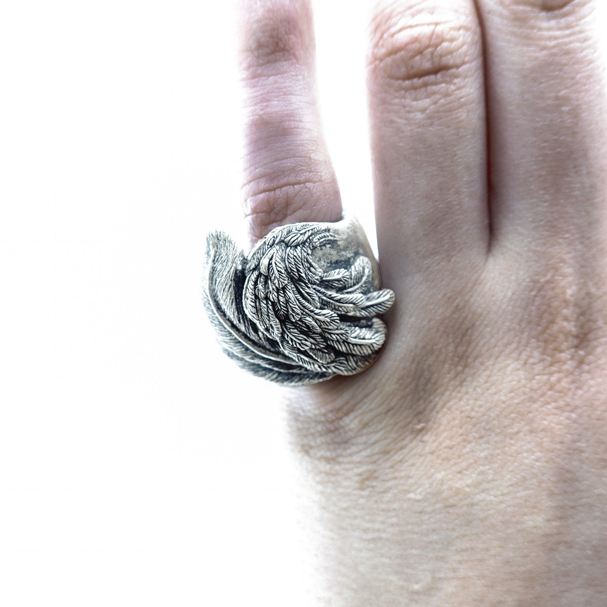 깃털과 날개.[ ring ] - O-DAE - CAVA LIFE