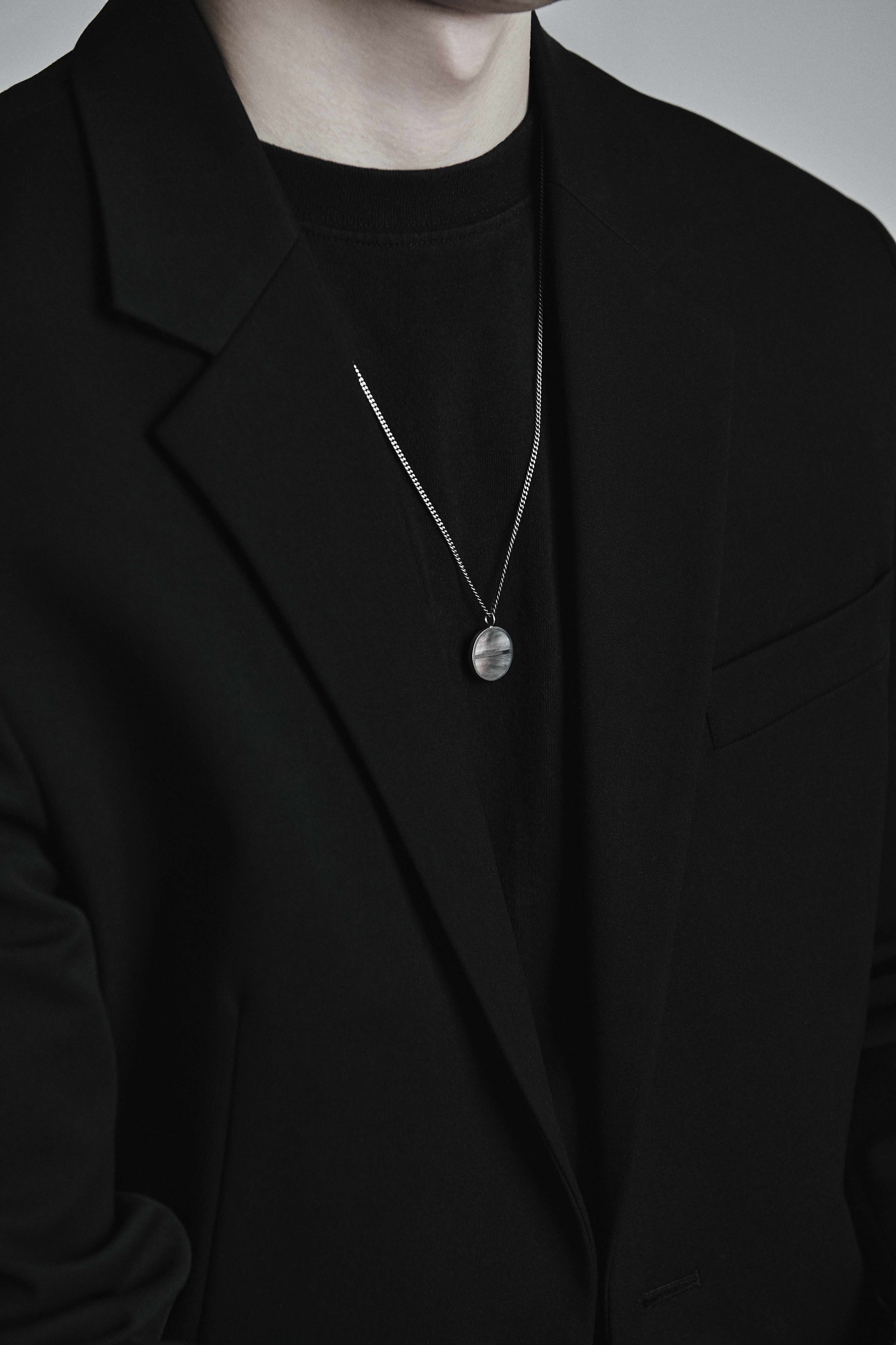 One line circle pendant (Stone setting) - OVERTHELINE 오버더라인 - CAVA LIFE