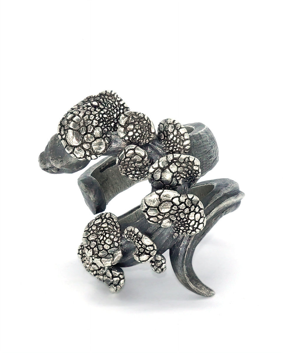 Crack.[ ring ] - O-DAE - CAVA LIFE