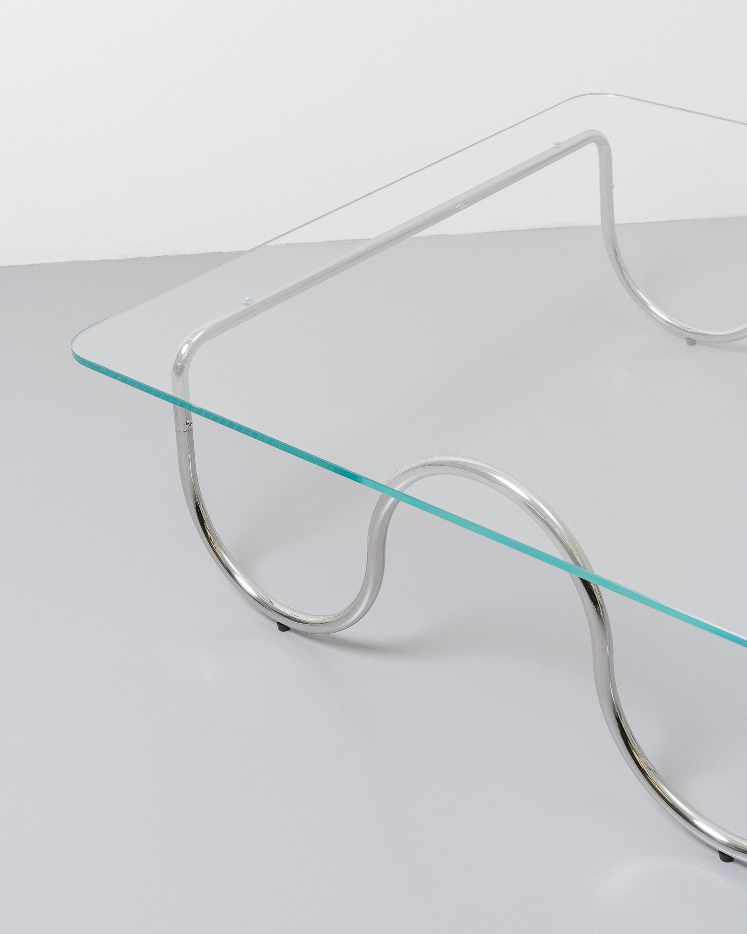 프랜들리 웨이브 테이블 3 - KYELEE KIM 계리 - CAVA LIFE