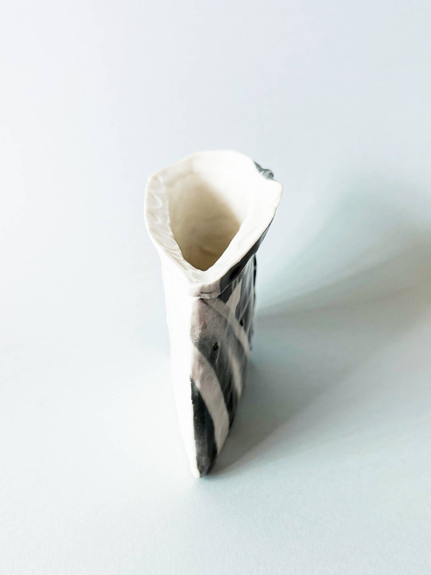 Edge Vase Artist Edition - HAHYERI No.2
