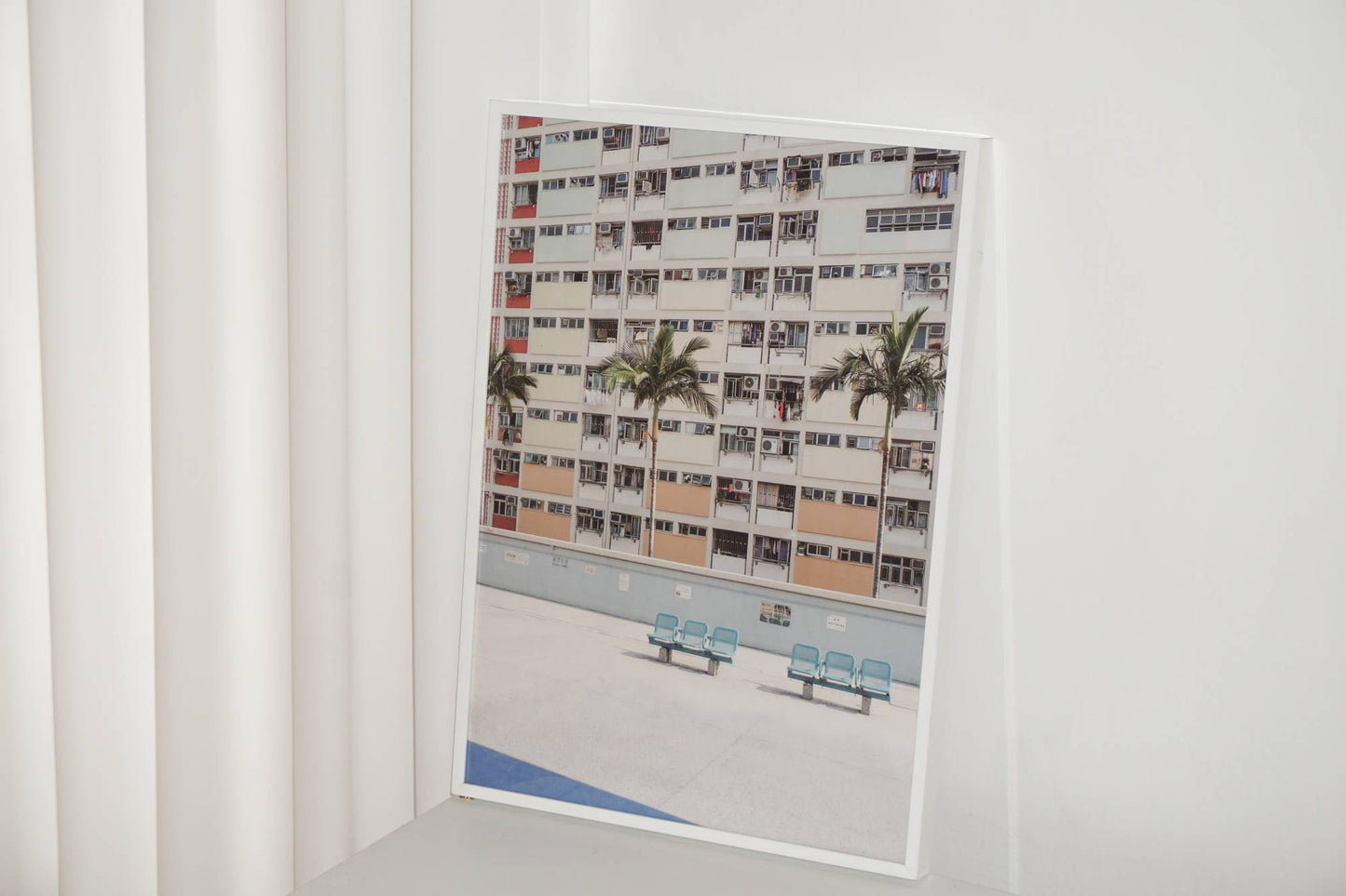 Rainbow Apartment 포스터