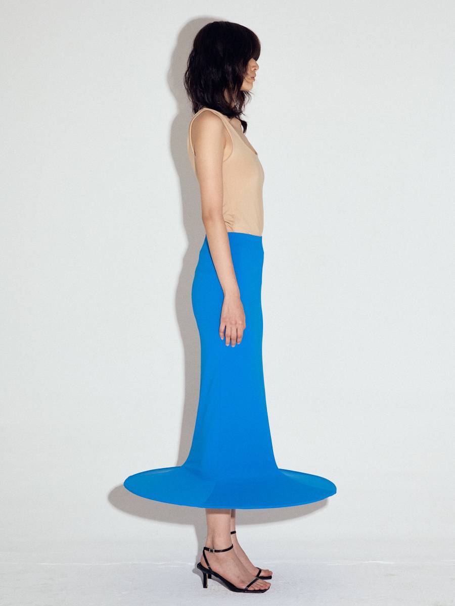 Pop-up cylinder skirt in Turquoise
