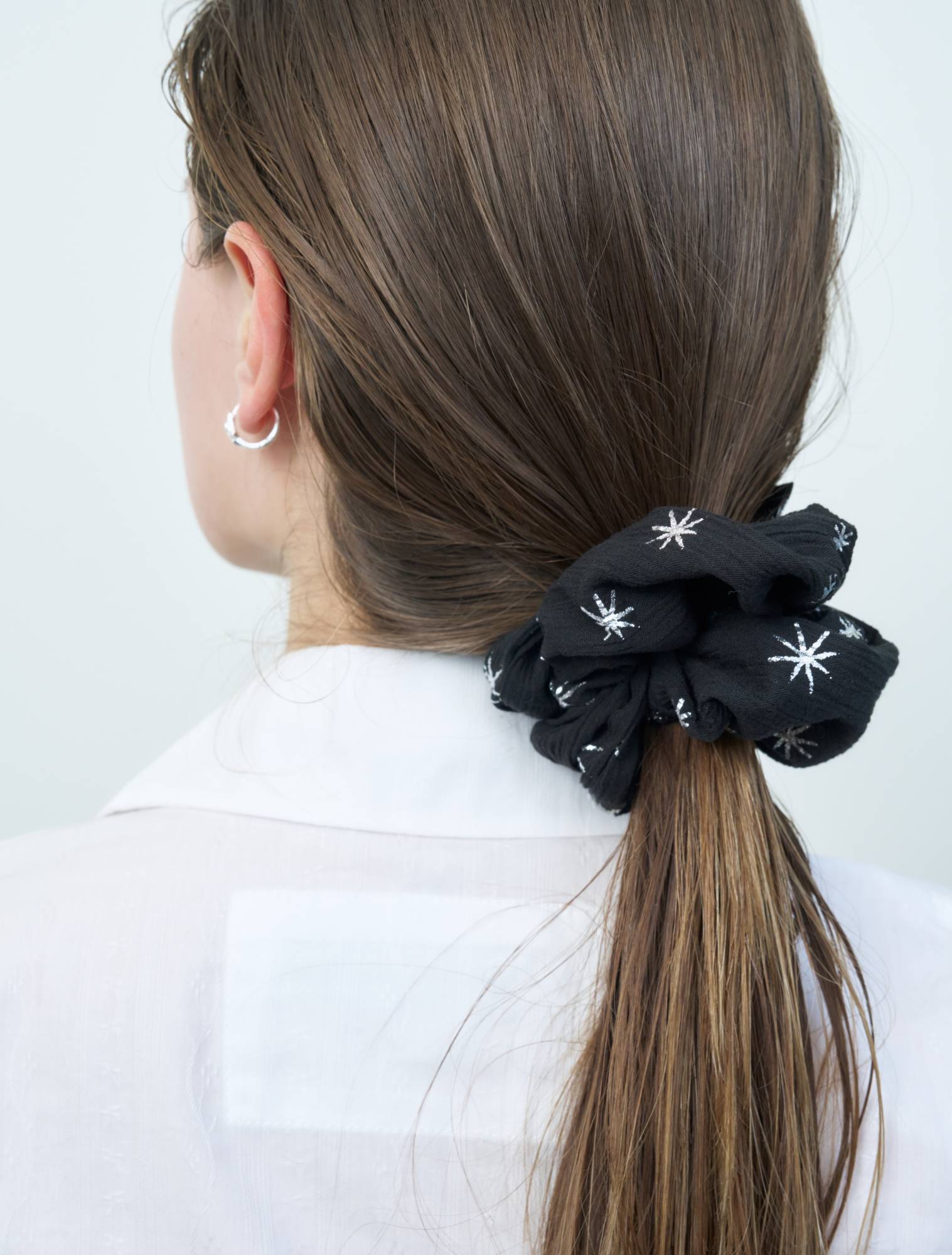 SPARKLE SCRUNCHIE