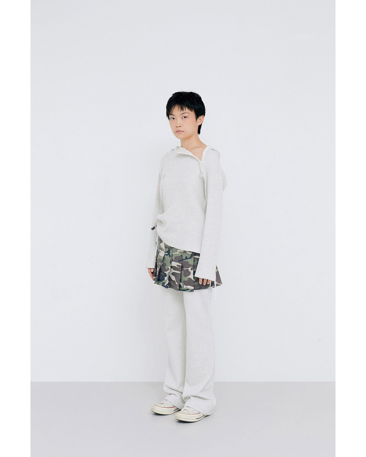 레이스 업 트레이닝 팬츠 / 오트밀 - HALOMINIUM  할로미늄 - CAVA LIFE