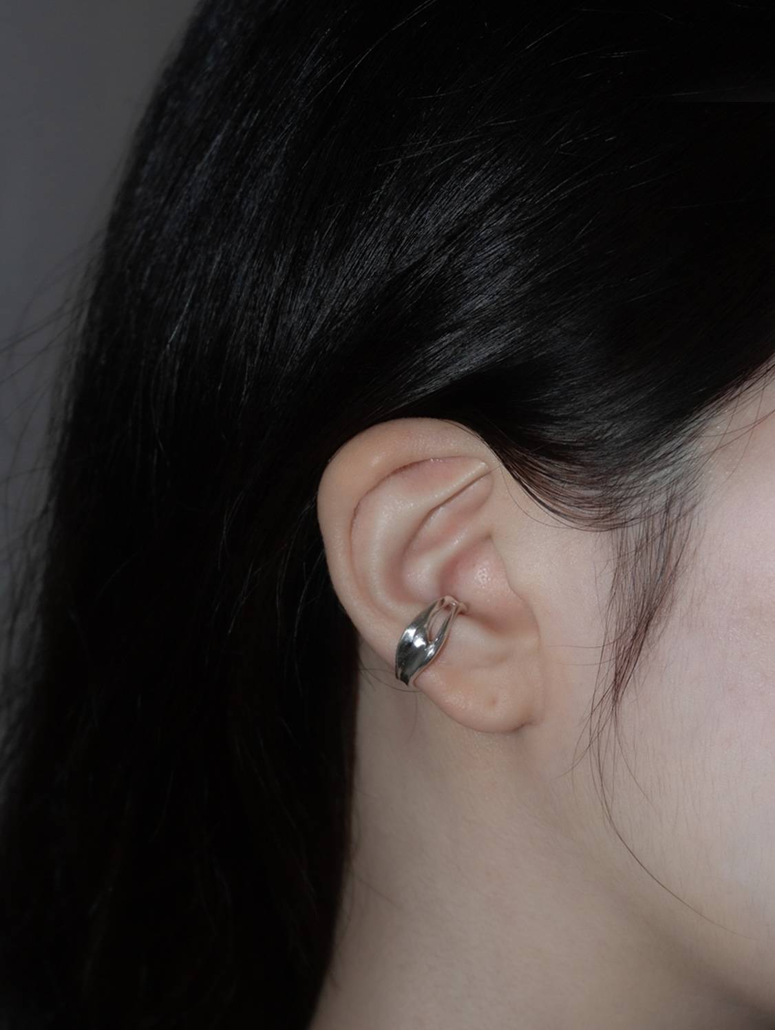 Haett’s signature earcuff